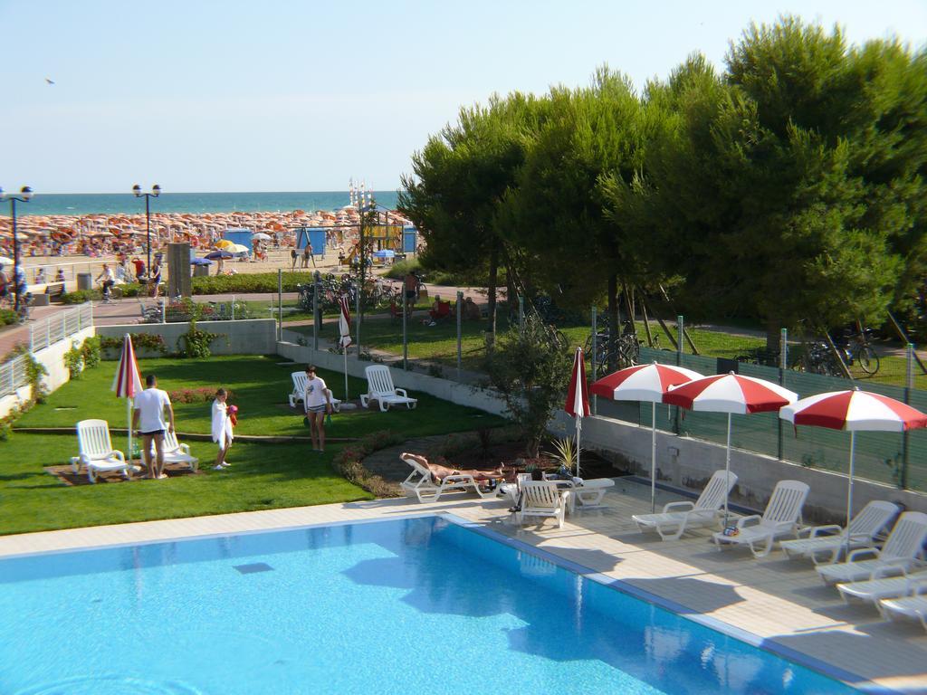 Residence Panorama Apart Hotel Bibione Buitenkant foto