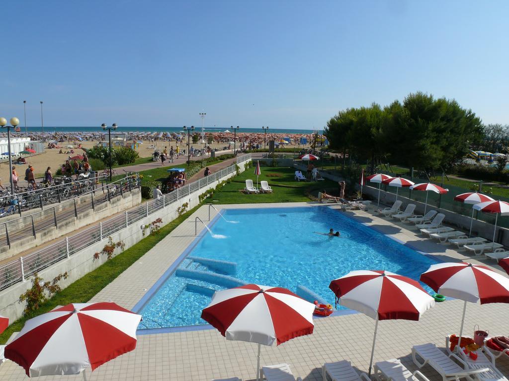 Residence Panorama Apart Hotel Bibione Buitenkant foto
